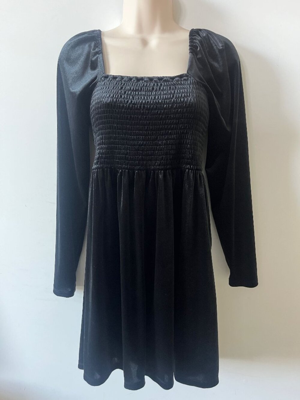 GAP Black Velour Smocked Bodice Mini Dress Long Sleeve Square Neck Small S